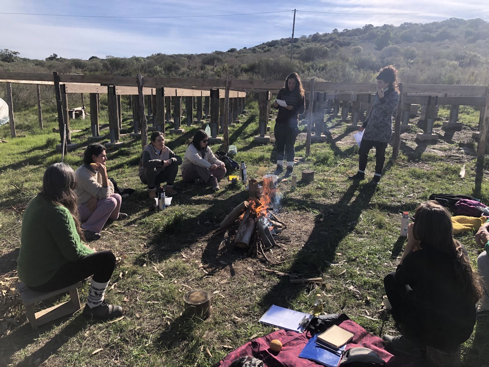 Ronda de acompañamiento junto al fuego con la Colectiva